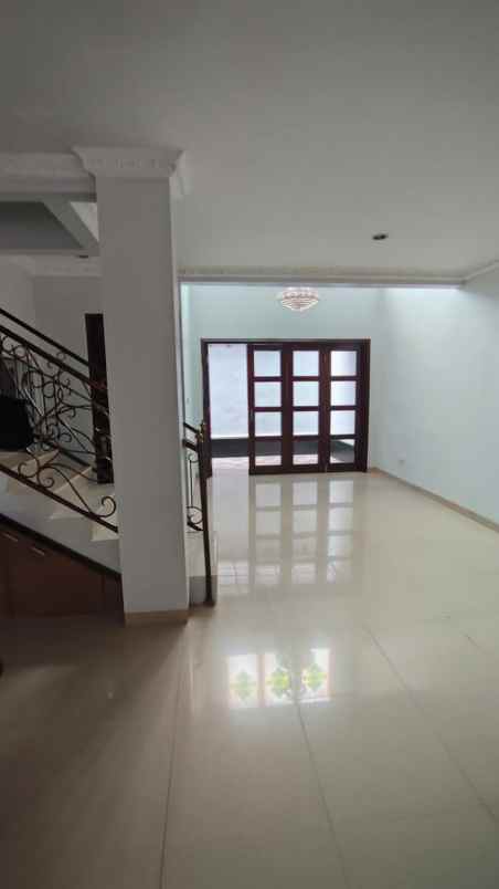 dijual rumah jl cipinang muara duren