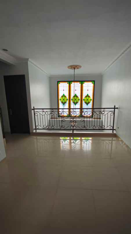 dijual rumah jl cipinang muara duren