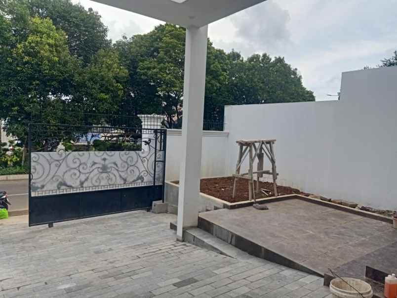 dijual rumah jl duren sawit raya duren