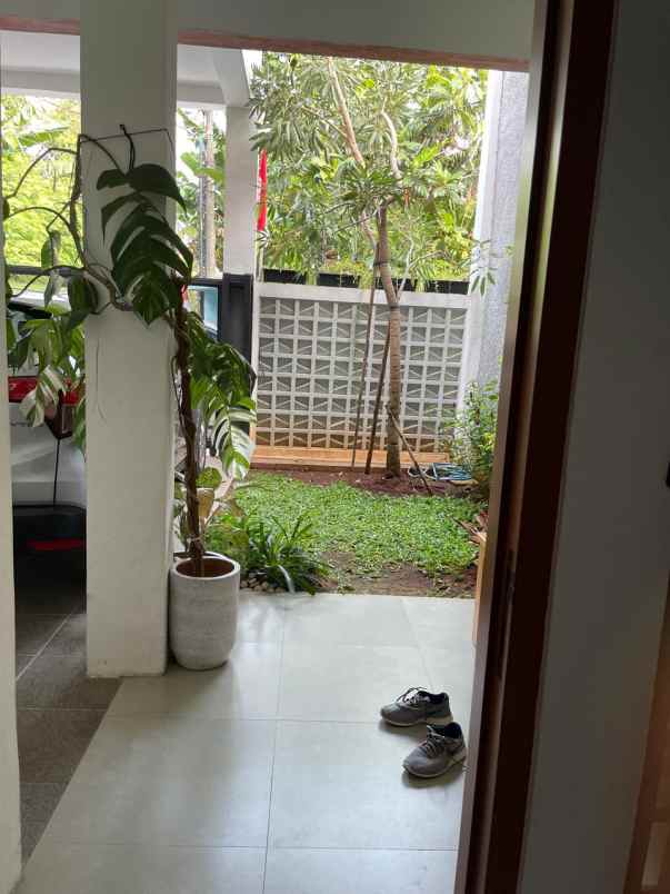 dijual rumah jl duren sawit raya duren