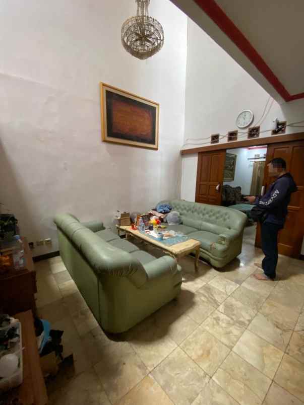 dijual rumah jl gatot subroto bandung