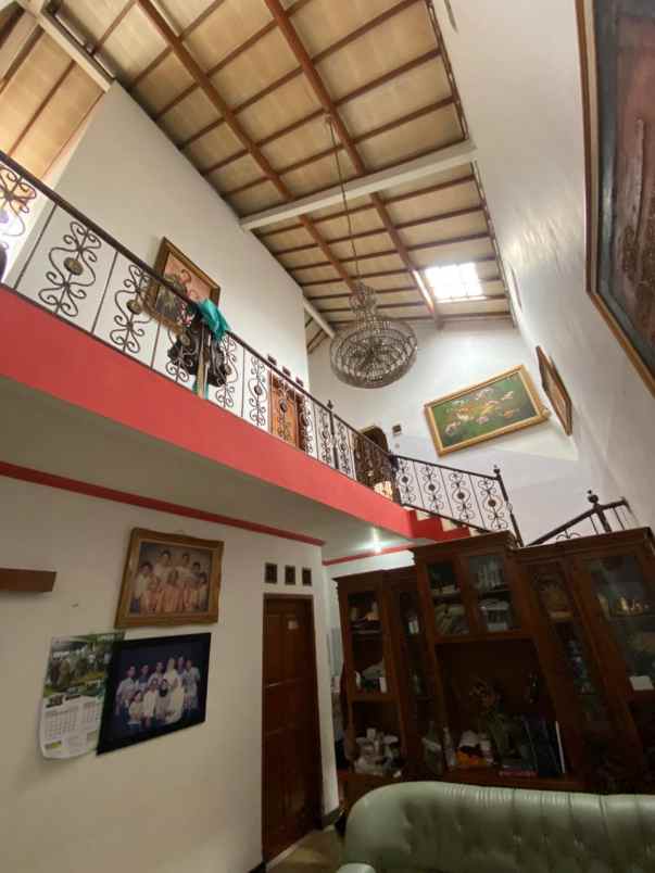 dijual rumah jl gatot subroto bandung