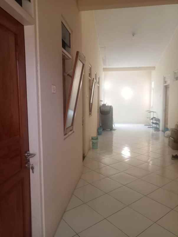 dijual rumah jl gn muria