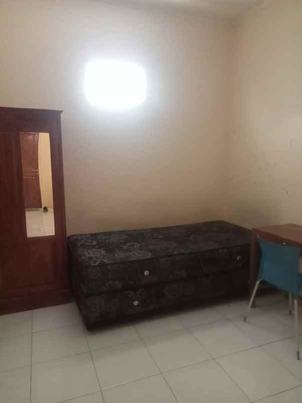 dijual rumah jl gn muria