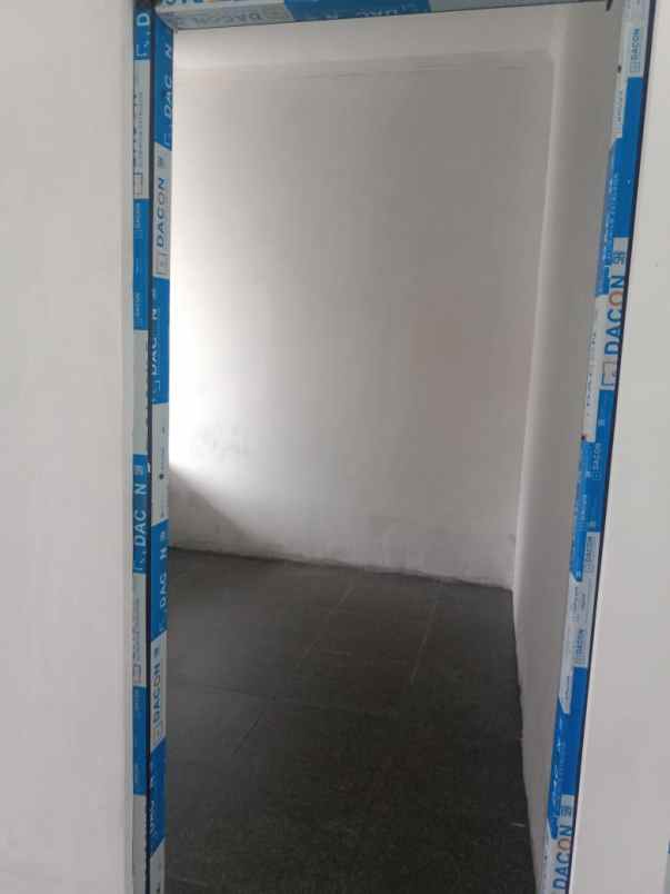 dijual rumah jl islamic center atas