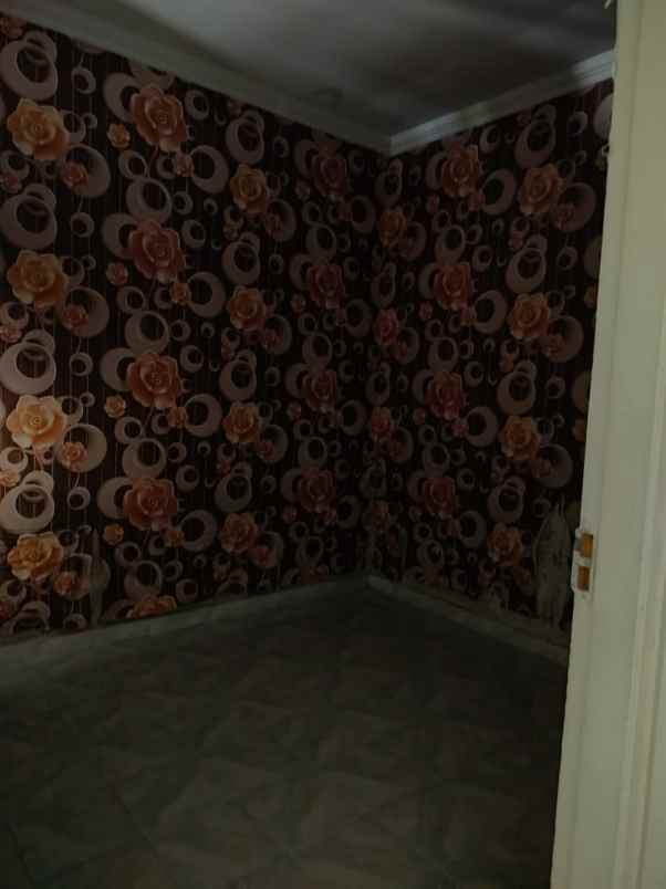 dijual rumah jl kuansing