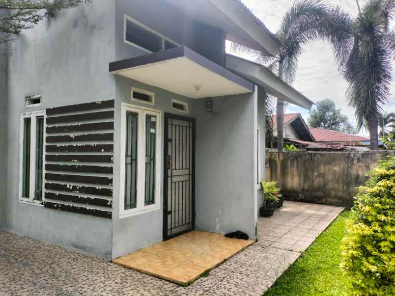 dijual rumah jl kurnia limbungan rumbai