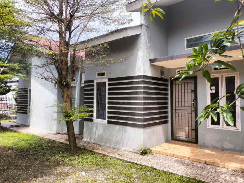 dijual rumah jl kurnia limbungan rumbai