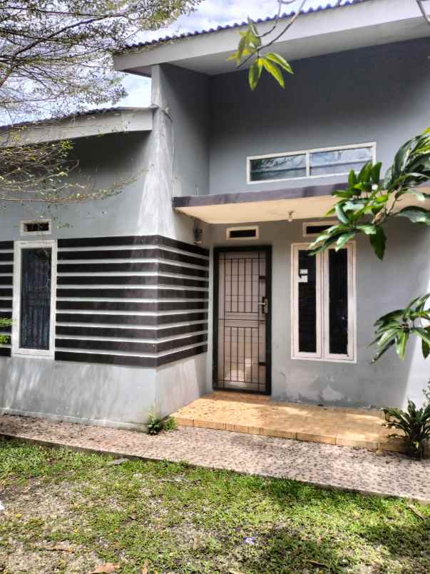 dijual rumah jl kurnia limbungan rumbai