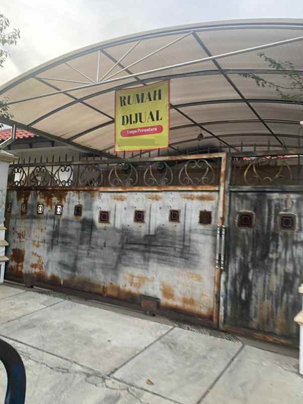 dijual rumah jl manyar kartika timur