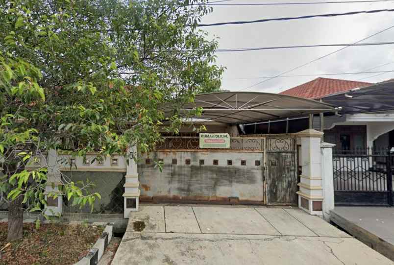 dijual rumah jl manyar kartika timur