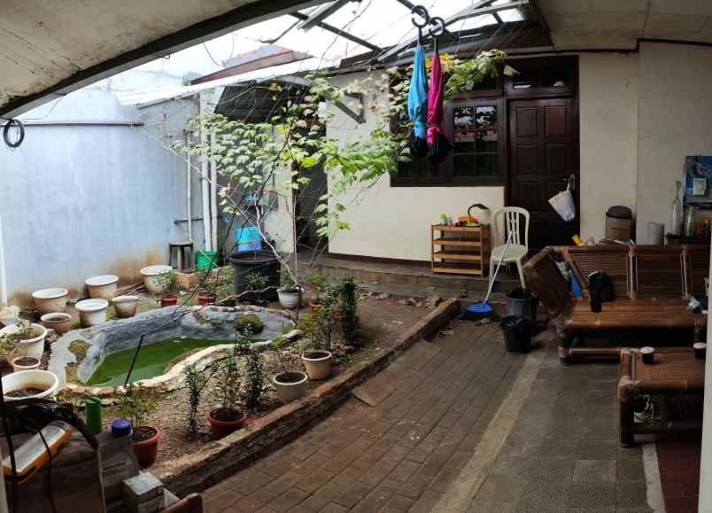 dijual rumah jl margonda raya