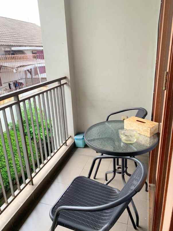 dijual rumah jl megapolitan cinere depok