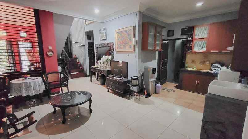 dijual rumah jl nusantara cimahi