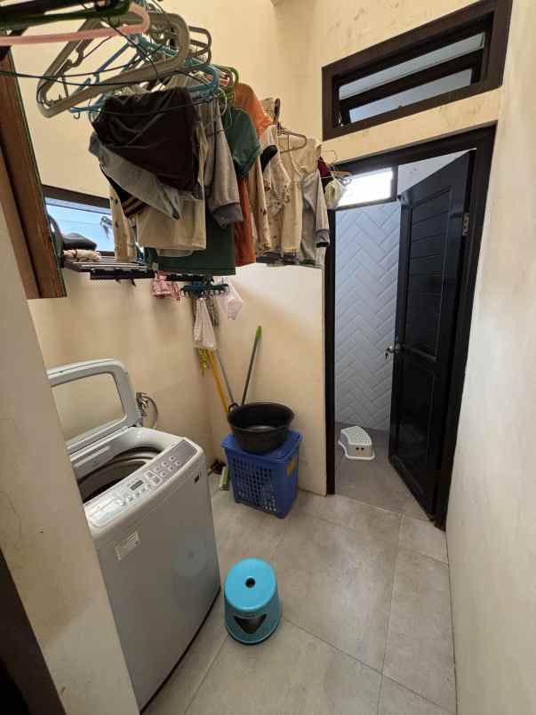 dijual rumah jl pamulang raya