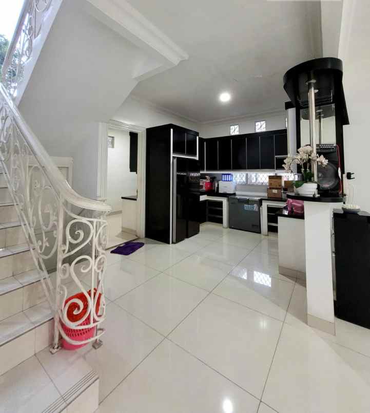 dijual rumah jl ranco tanjung barat