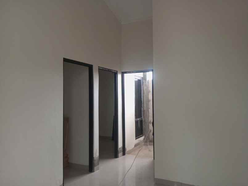 dijual rumah jl raya letjen suprapto