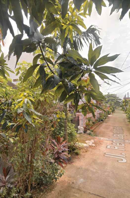 dijual rumah jl reni jaya utara 6 blok