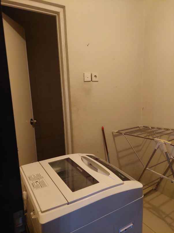 dijual rumah jl reni jaya utara 6 blok