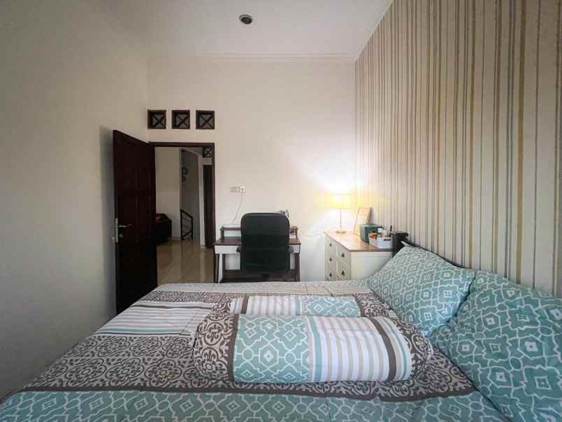 dijual rumah jl tanjung barat jakarta