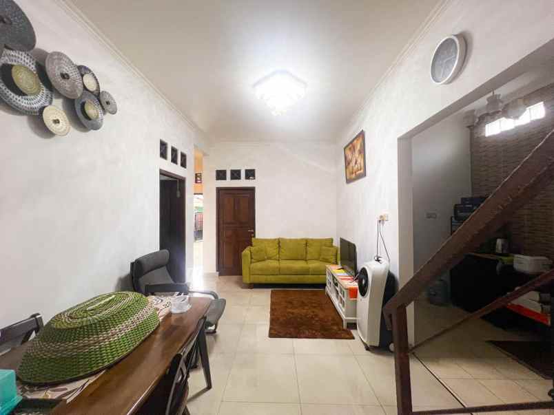 dijual rumah jl tanjung barat jakarta