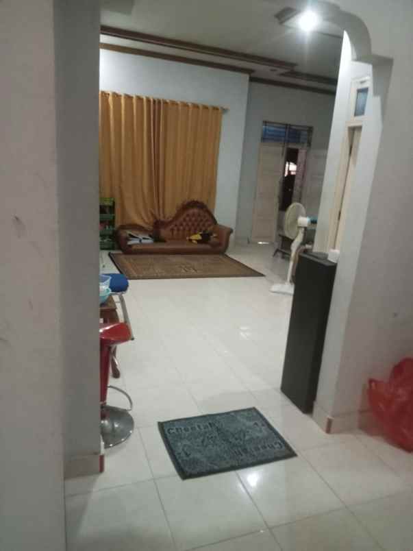 dijual rumah jl unggas