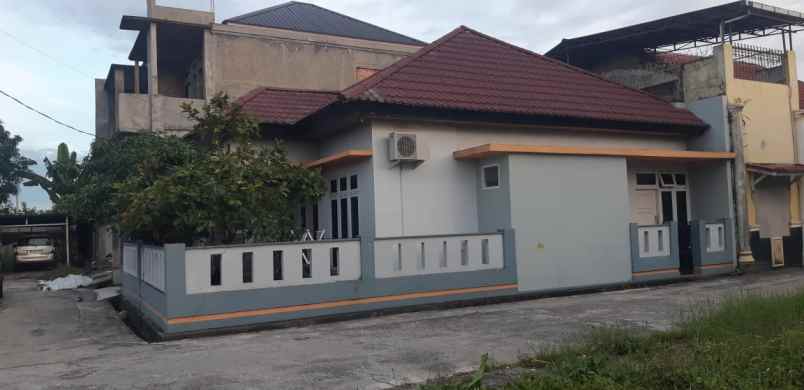 dijual rumah jl unggas