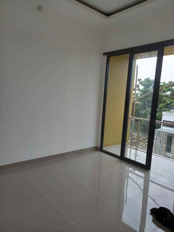 dijual rumah kalimulya cilodong depok