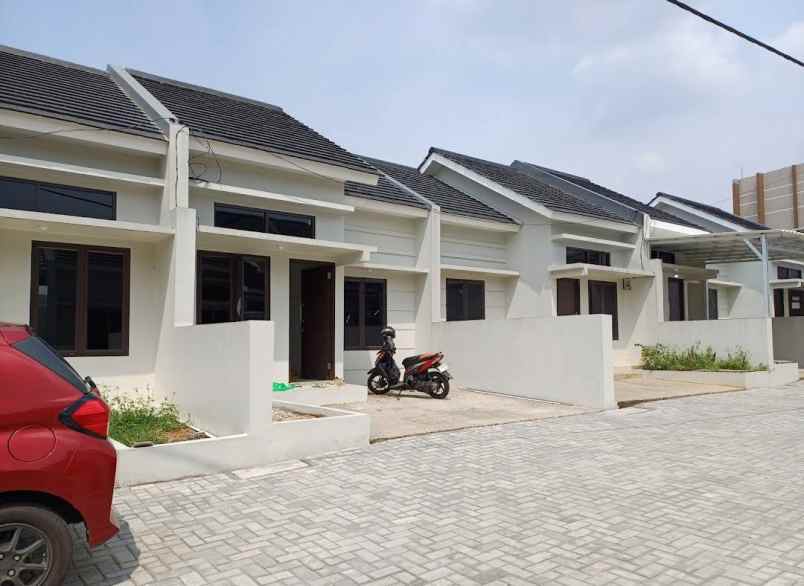 dijual rumah kalimulya gdc area