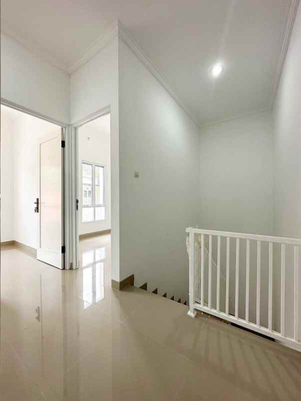 dijual rumah kalisari