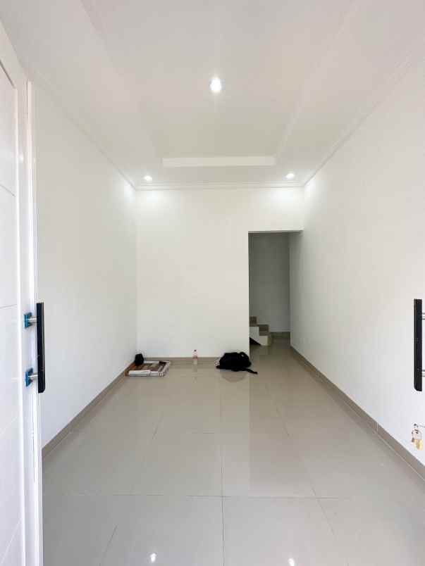 dijual rumah kalisari