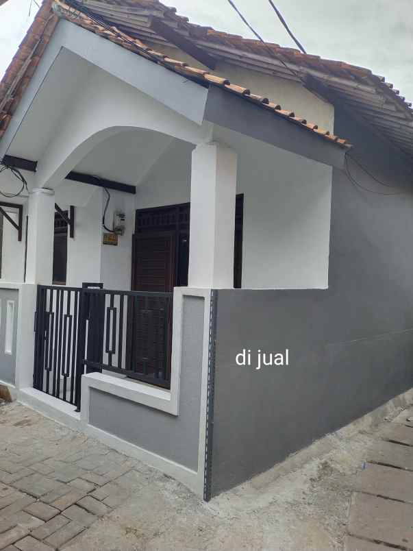 dijual rumah kampung kelapa cikokol