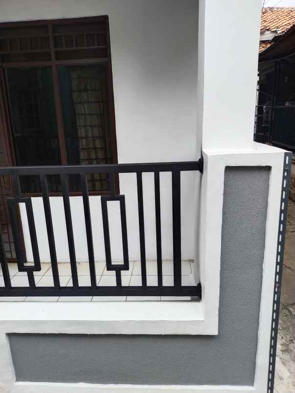 dijual rumah kampung kelapa cikokol