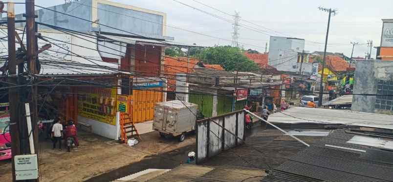 dijual rumah karang satria