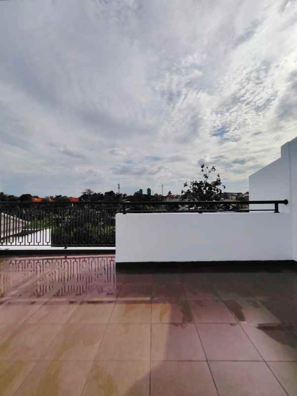 dijual rumah kav dki pondok kelapa jaktim