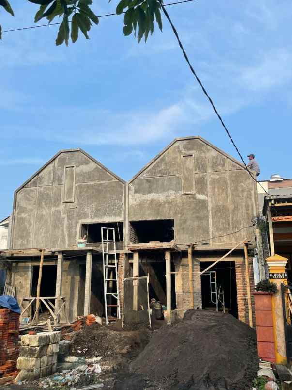 dijual rumah kavling polda wage taman