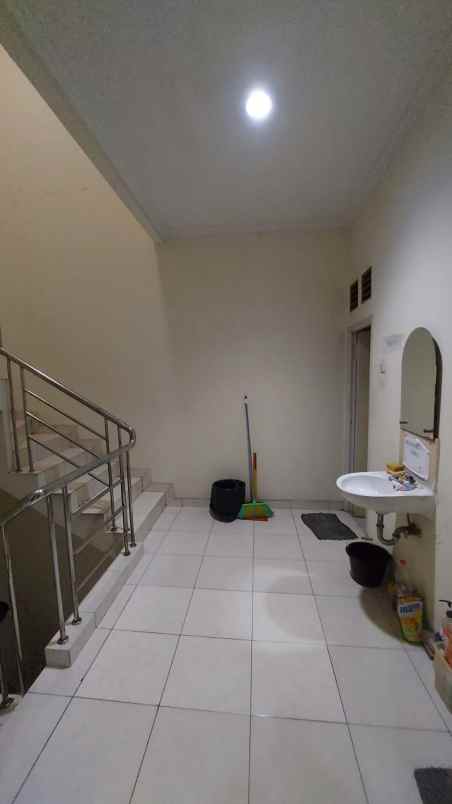 dijual rumah kelapa kopyor kelapa gading