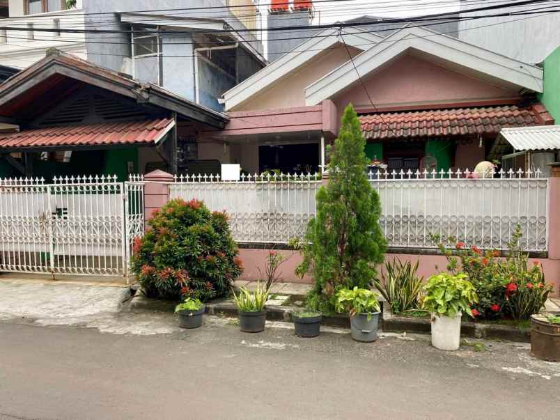 dijual rumah kelapa nias