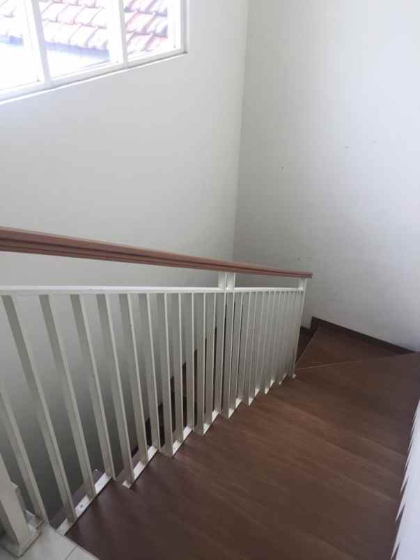 dijual rumah kendangsari
