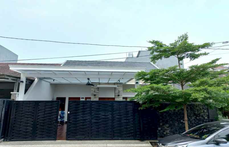 dijual rumah komp taman pulo indah