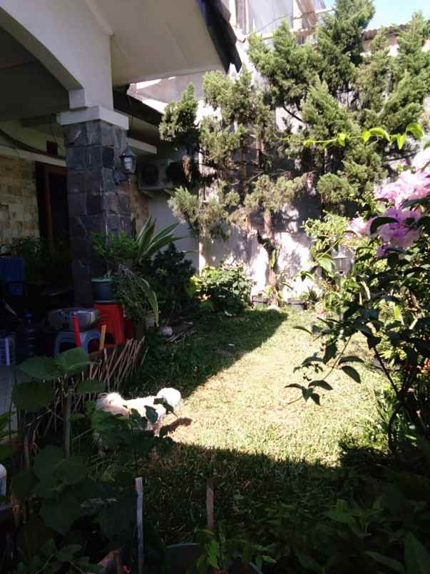 dijual rumah komplek batununggal mulia