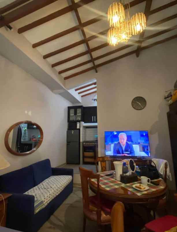 dijual rumah komplek dalem wangi dago