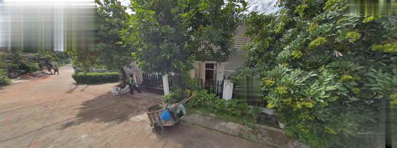 dijual rumah komplek di serua