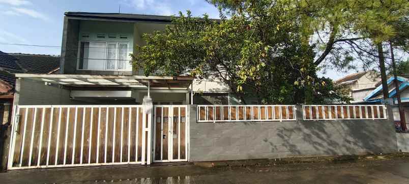 dijual rumah komplek gbi blok a2 no 18