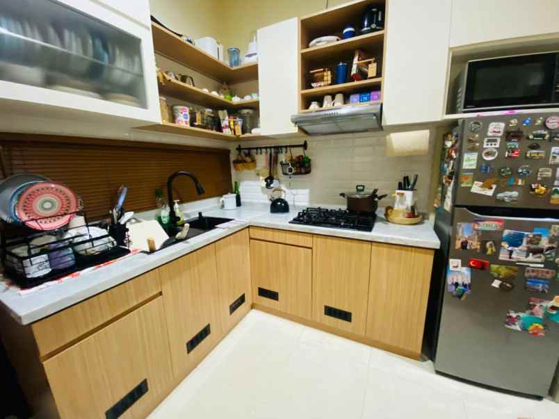 dijual rumah komplek jatibening 1