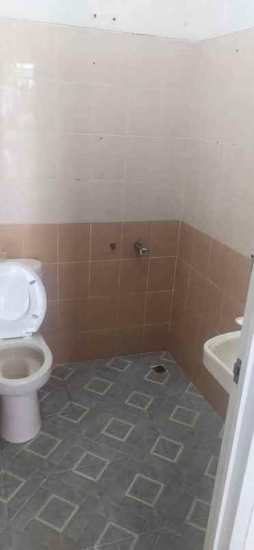 dijual rumah komplek mustika hegar