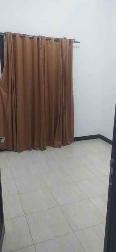 dijual rumah komplek mustika hegar