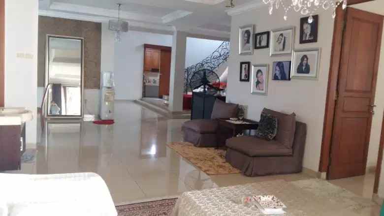 dijual rumah komplek perumahan billymon