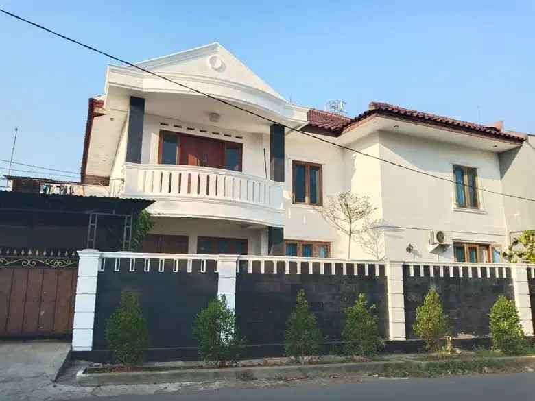 dijual rumah komplek perumahan billymon