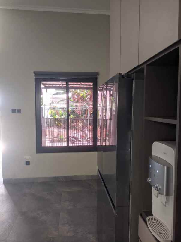 dijual rumah komplek polri nagrak indah